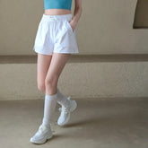 Loose and slim casual breathable sports shorts