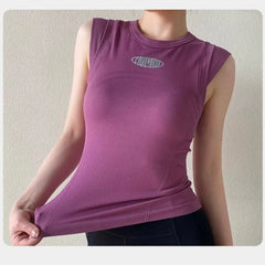 Sports vest with chest pad shockproof and convergence of accessory breasts