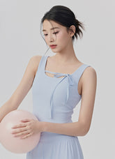 Sports vest with chest pads to cover the accessory breasts