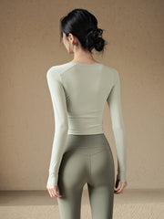 Quick-drying yoga long sleeves with chest pads