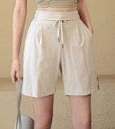 Loose high-waisted cropped pants