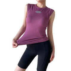 Sports vest with chest pad shockproof and convergence of accessory breasts