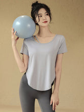 Loose quick-dry yoga t-shirt