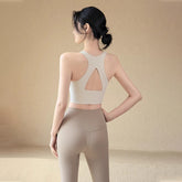 Integrated fitness shockproof bra