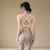 One-piece cup outdoor fitness bra