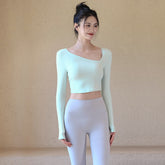 Short Long-Sleeve Sports T-Shirt