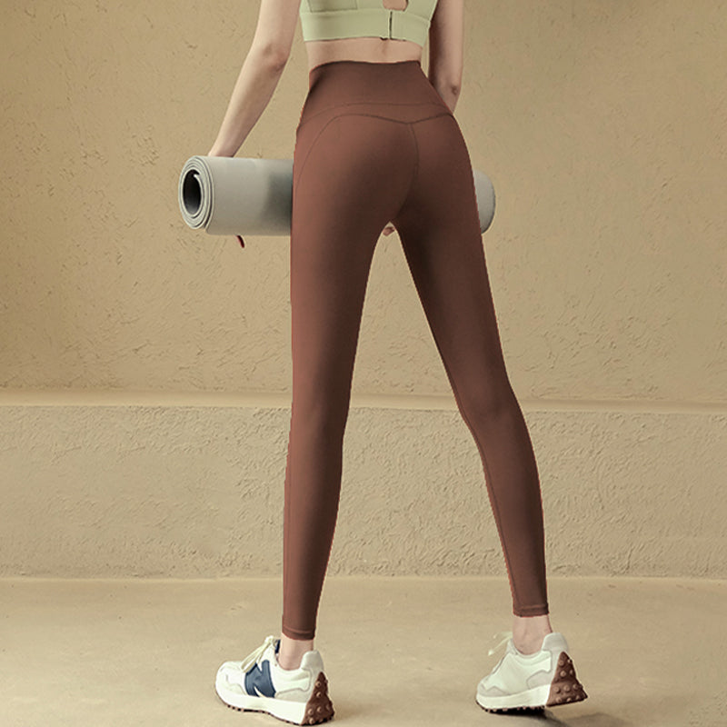 Wear nude sports tight trousers