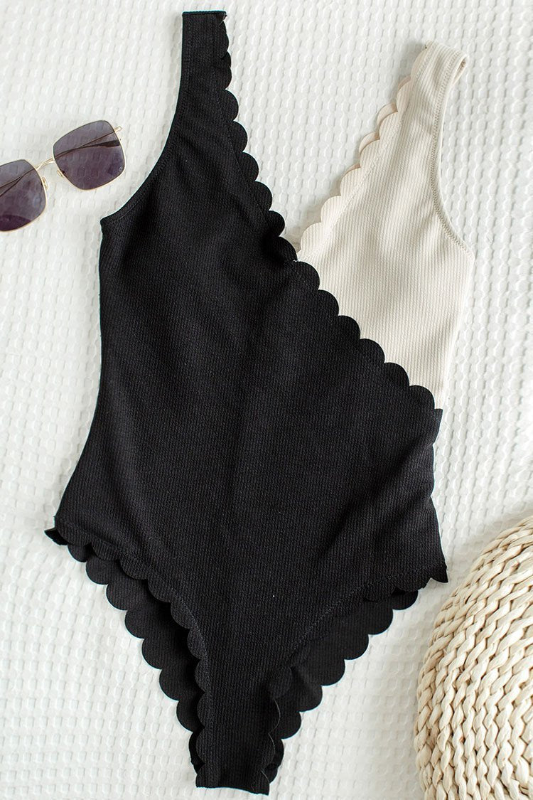 Scalloped Contrast Ribbed V Neck One Piece Swimsuit