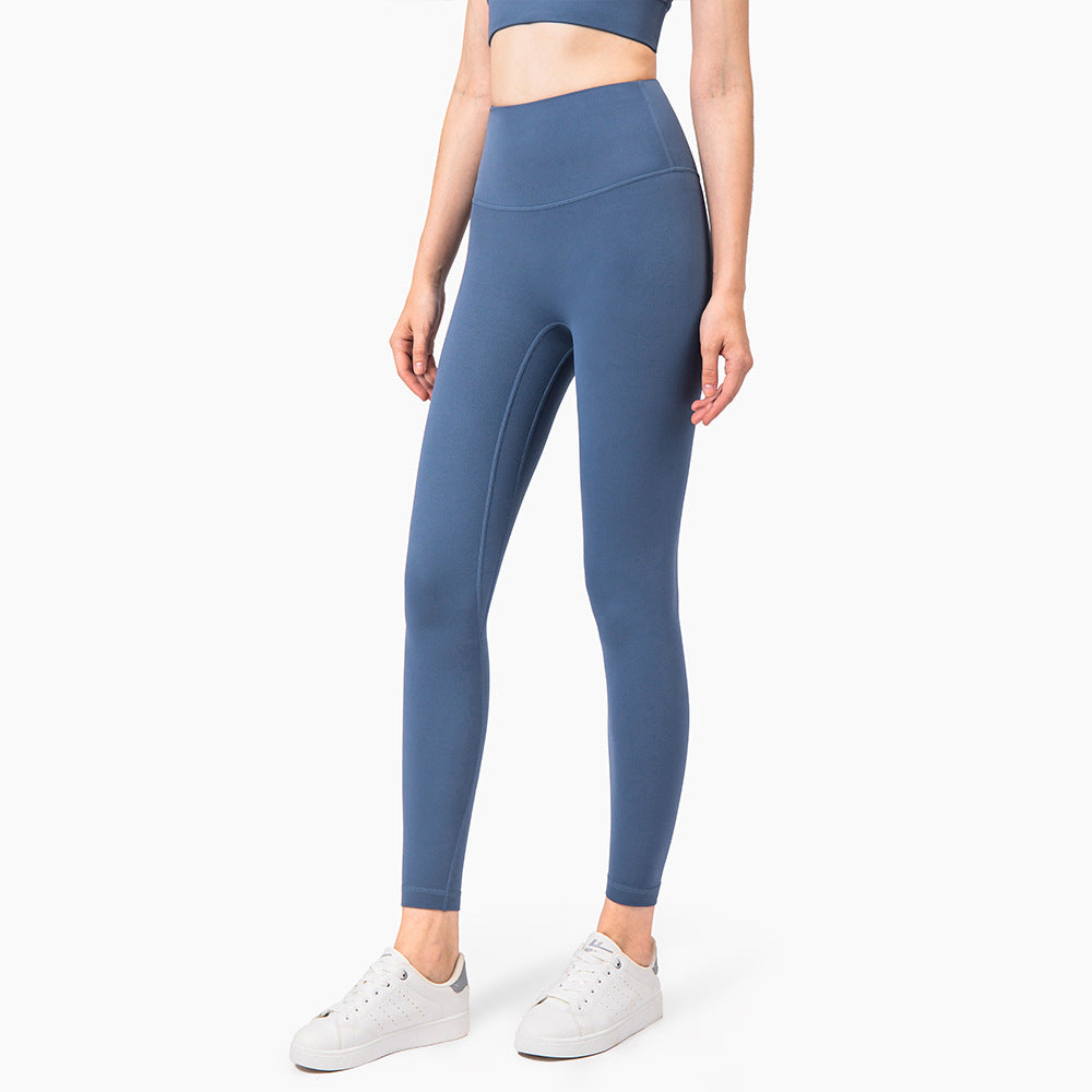 Cropped pants are worn outside the anti-roll edges