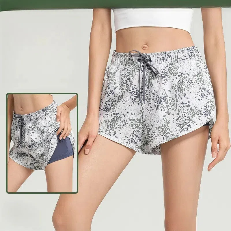 Loose and thin, Anti-walking fake two-piece shorts