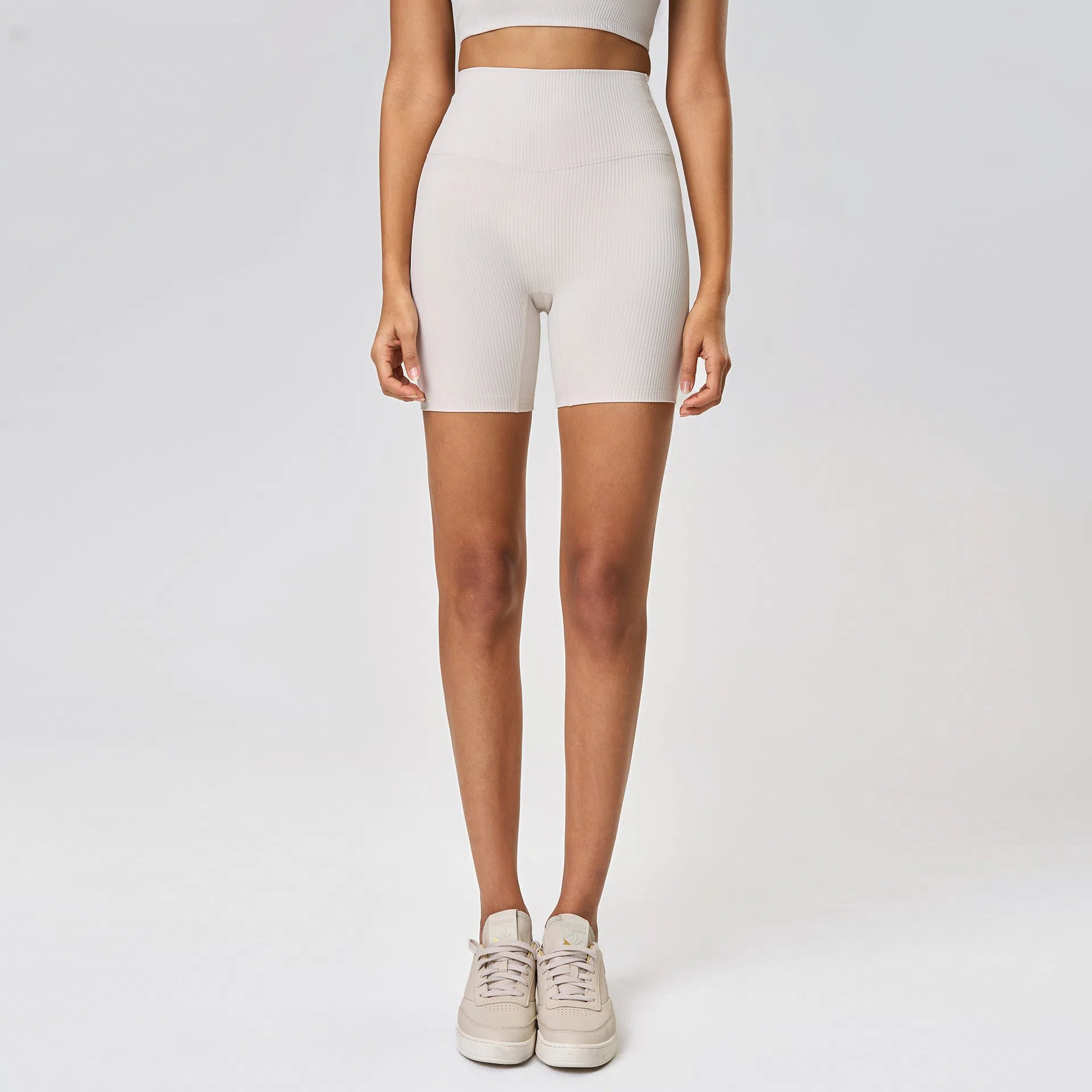 No embarrassment line peach buttocks tight nude running shorts three-point pants