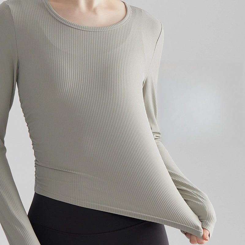 Quick-drying, Breathable, Thin crewneck, Side pleats, Slim fit, Long sleeves