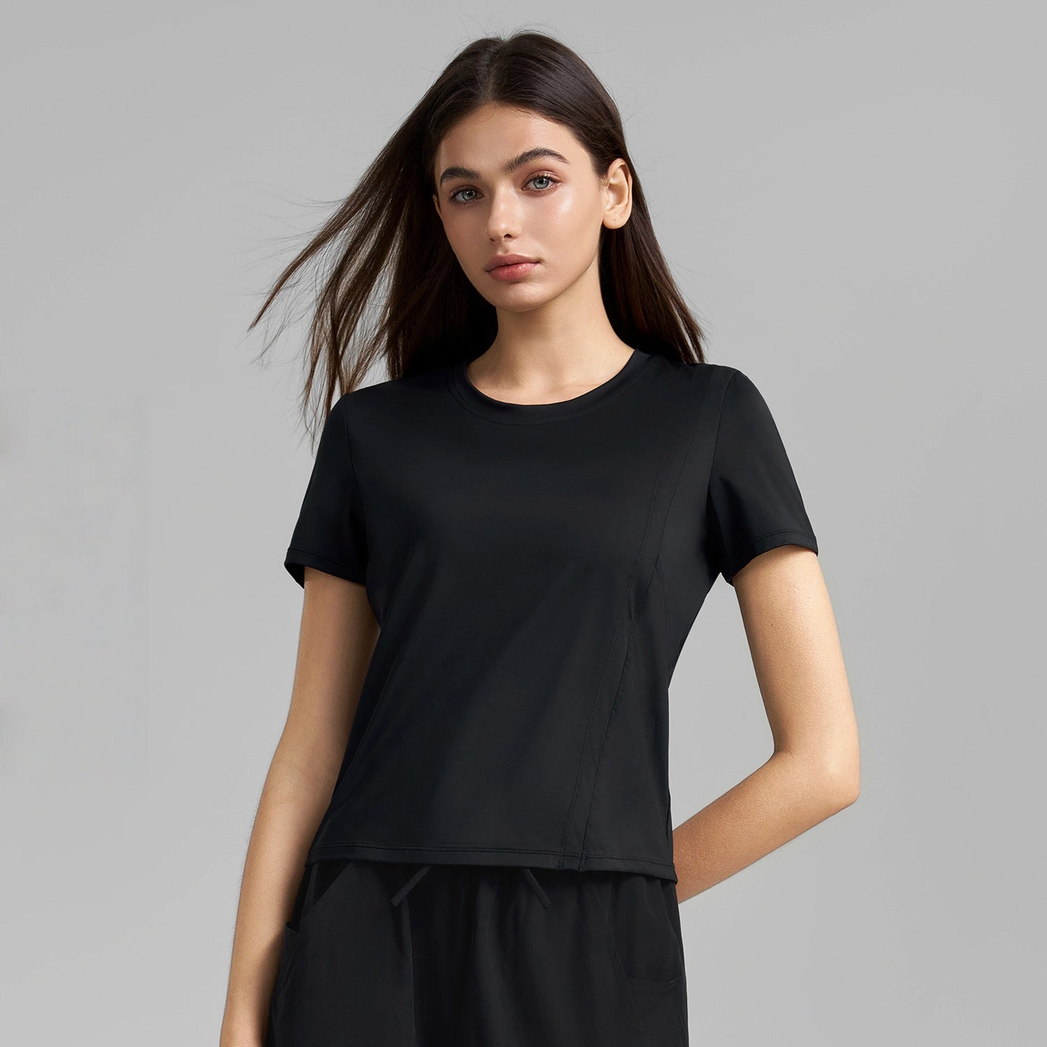 Crew neck paneled with breathable short sleeves