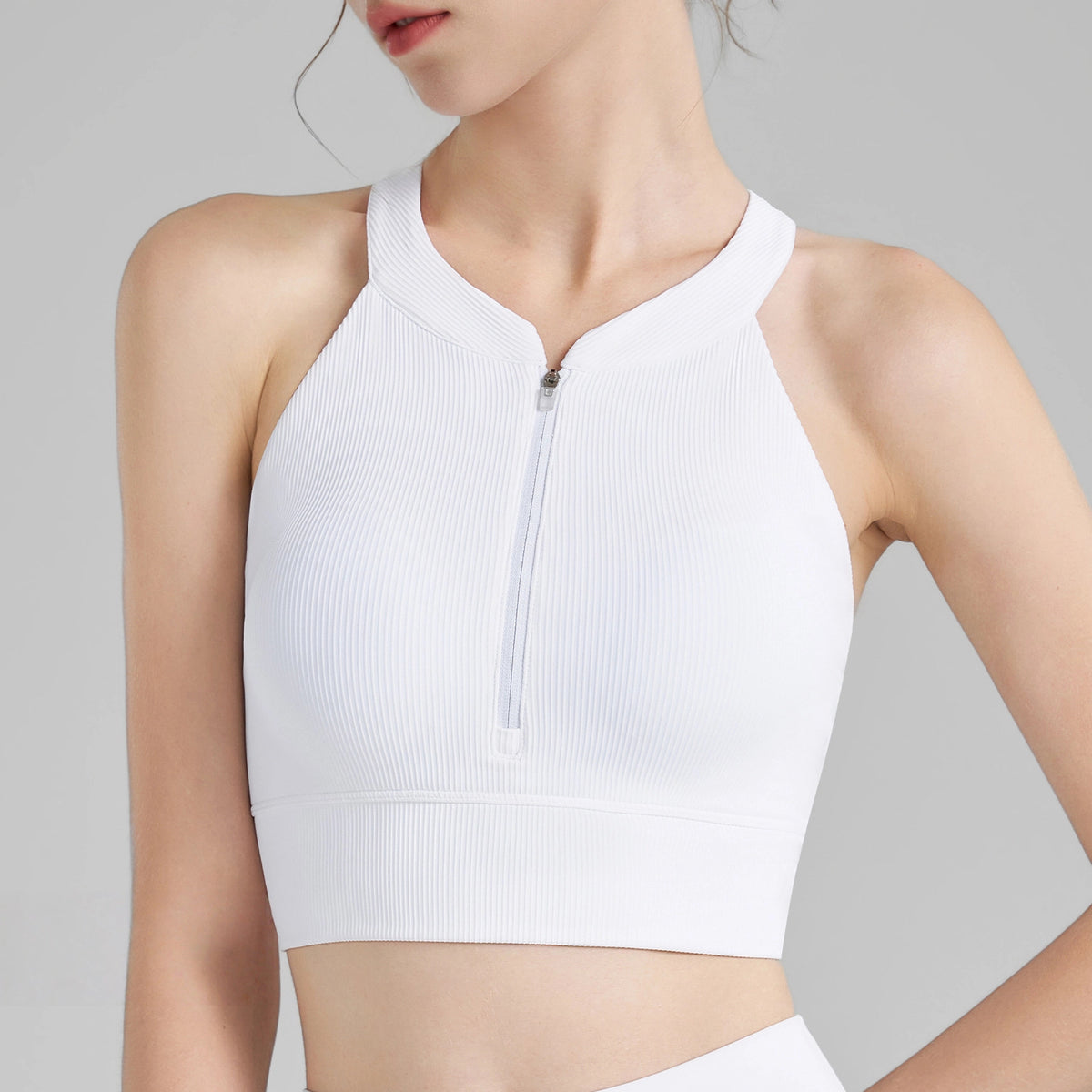 Front zippered shockproof sports bra