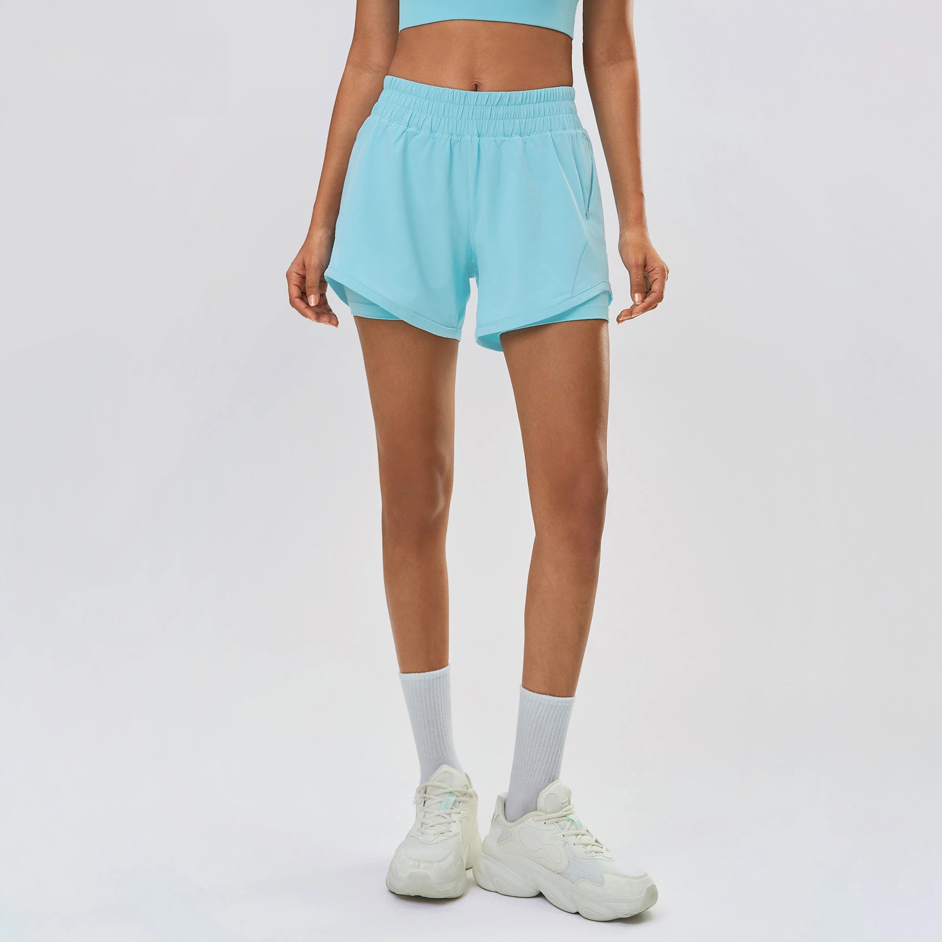 Quick-drying drawstring hip-covering sports shorts