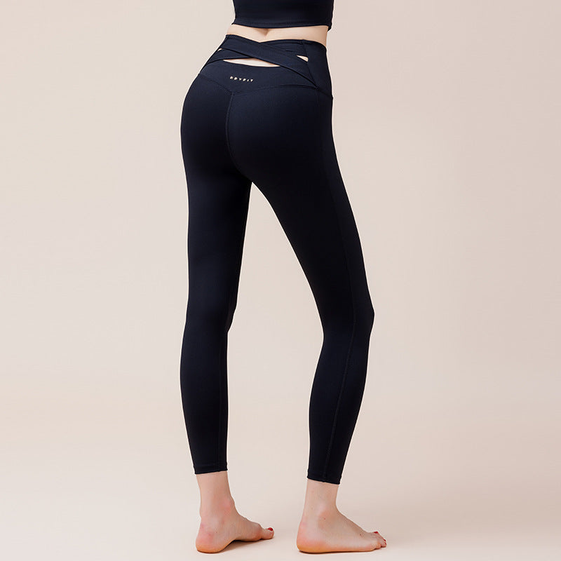 Skinny nude high waist hip lifting yoga trousers