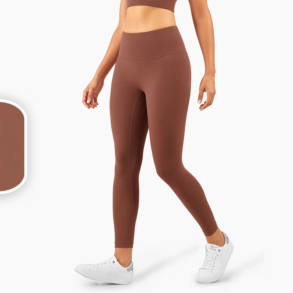 Cropped pants are worn outside the anti-roll edges