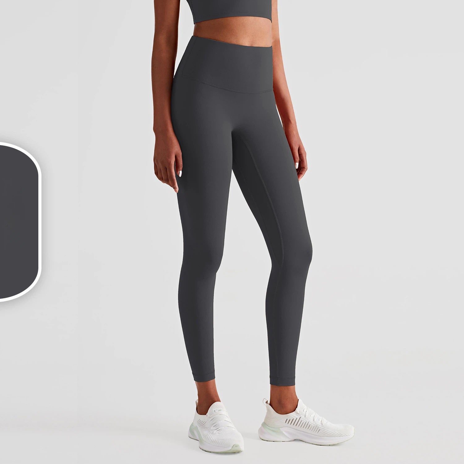 Cropped pants are worn outside the anti-roll edges
