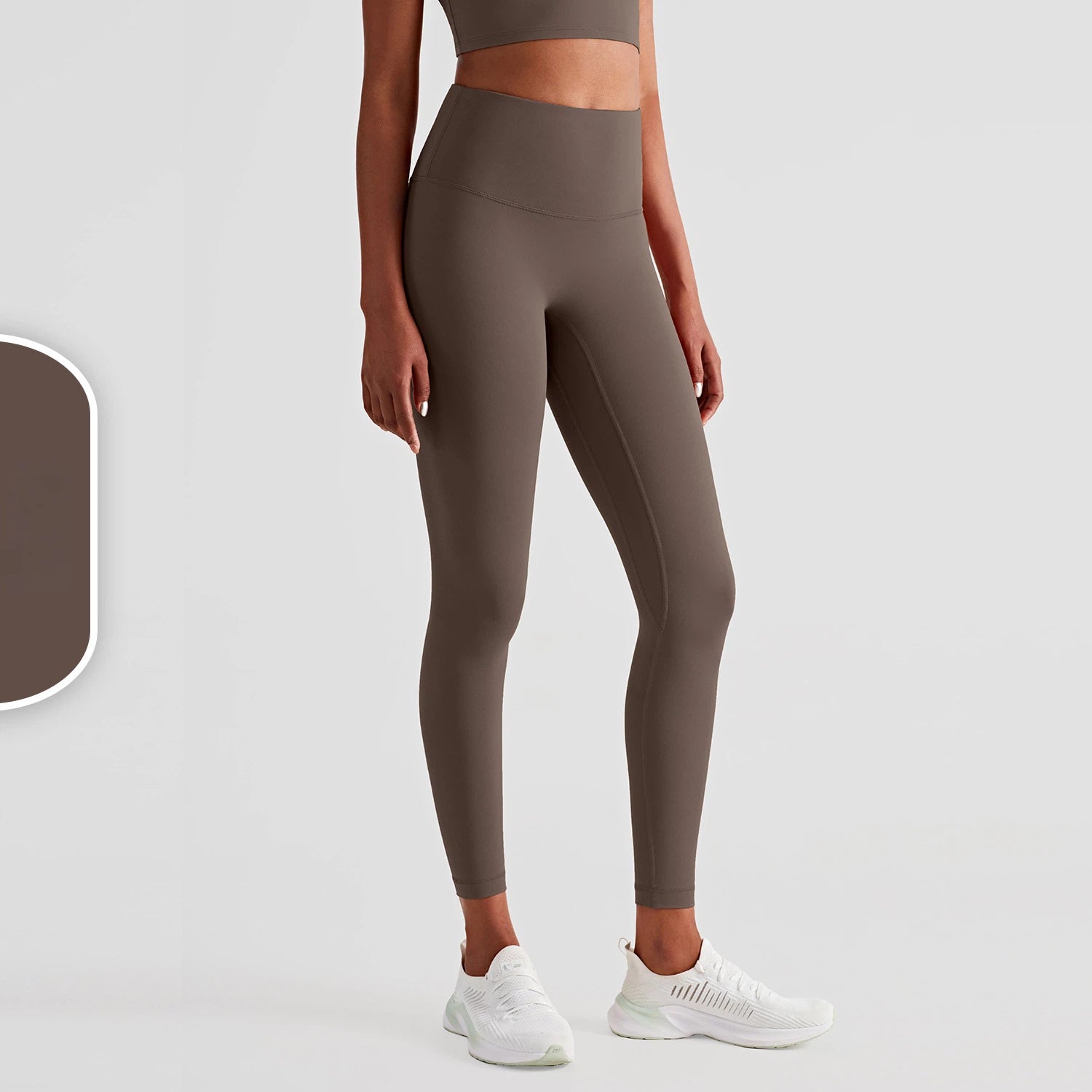 Cropped pants are worn outside the anti-roll edges