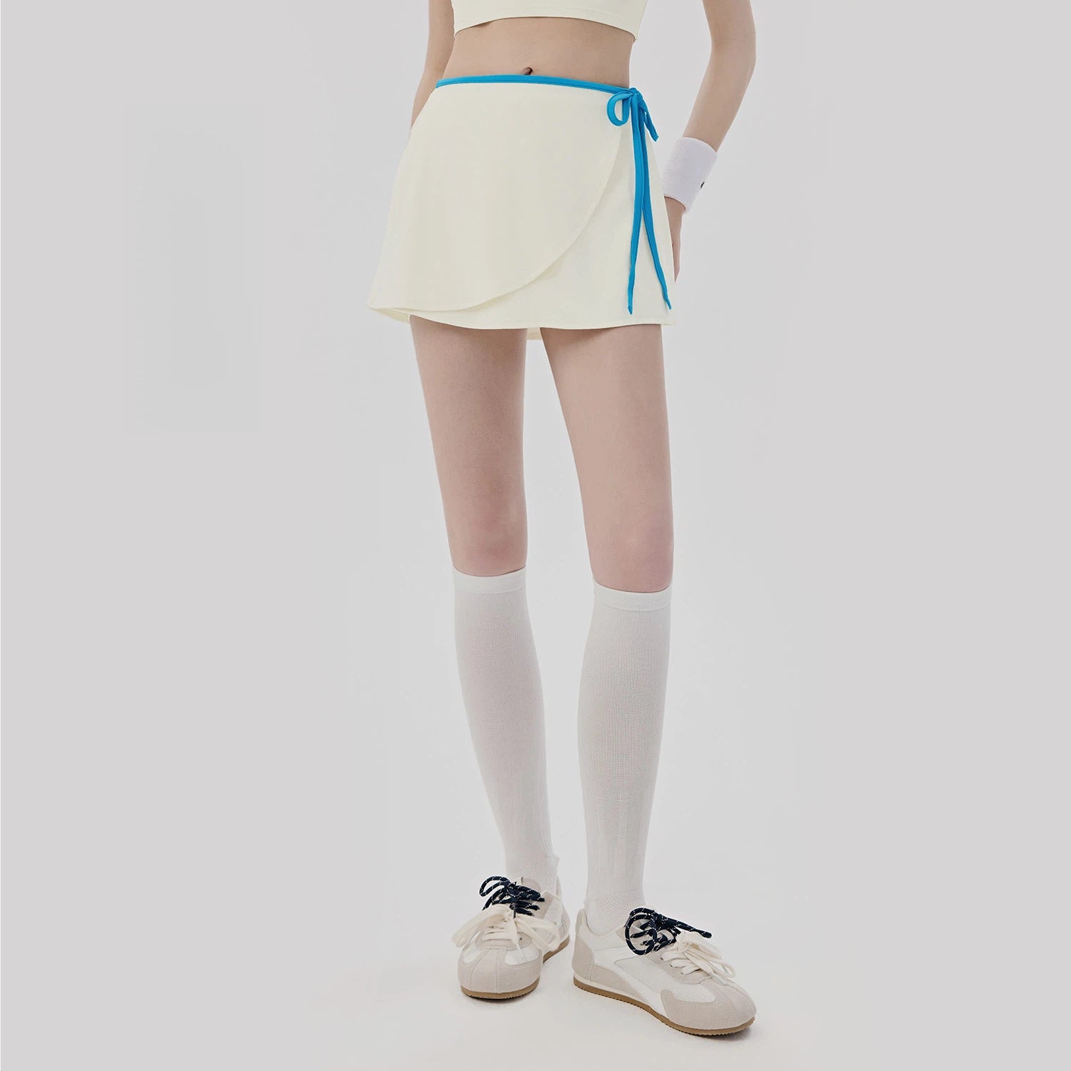 Contrast Binding 2 In 1 Skort Butt Covering Yoga Skirt Tennis Fitness Shorts With Skirt Overlay