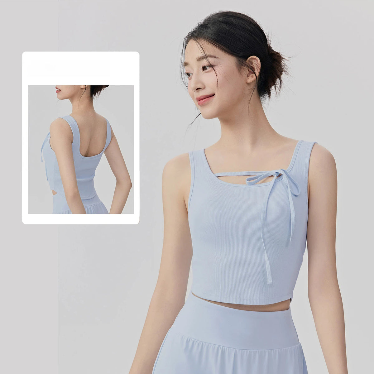 Sports vest with chest pads to cover the accessory breasts