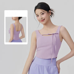 Sports vest with chest pads to cover the accessory breasts