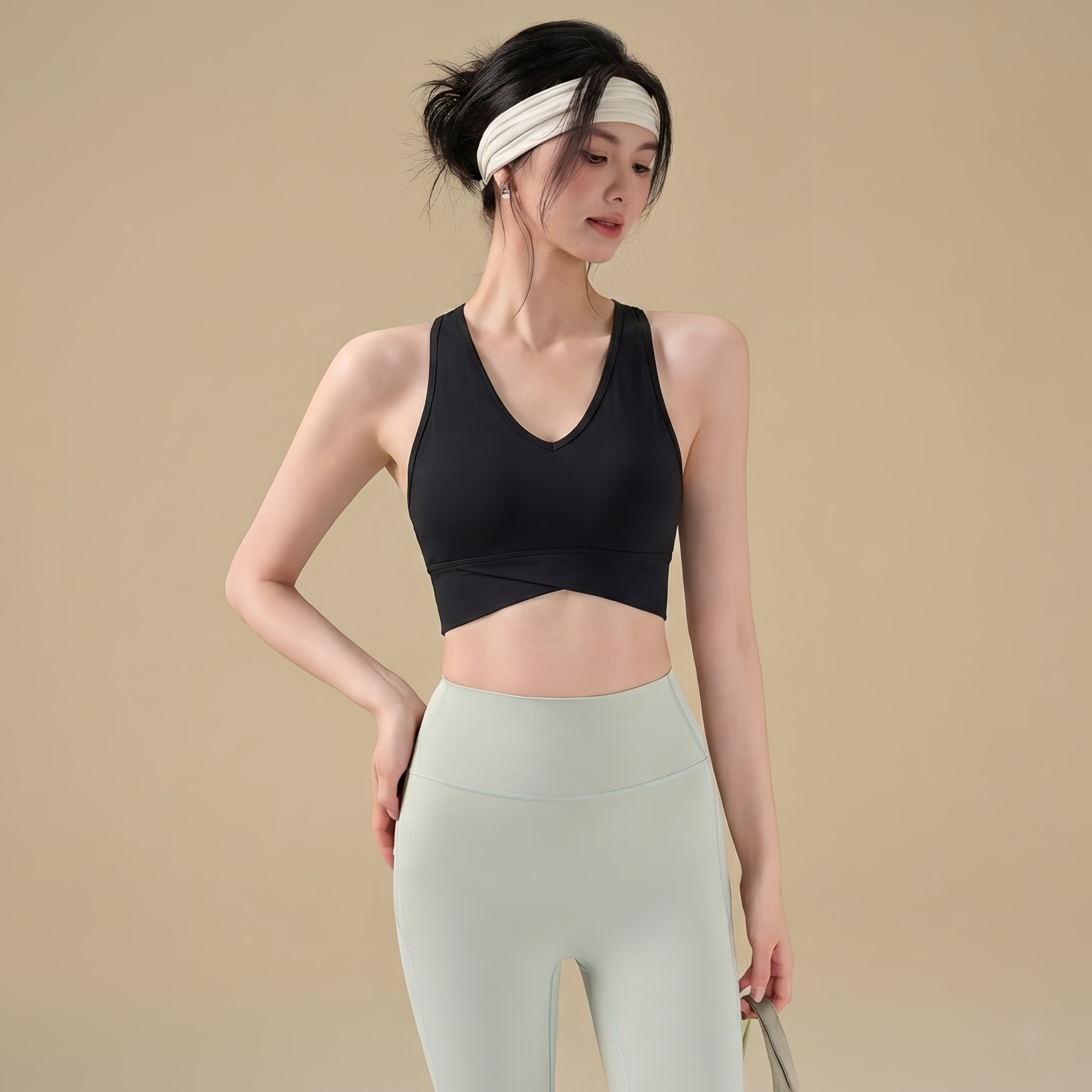 Color-block Criss-cross Hem Racerback Sports Bra/Tank Top