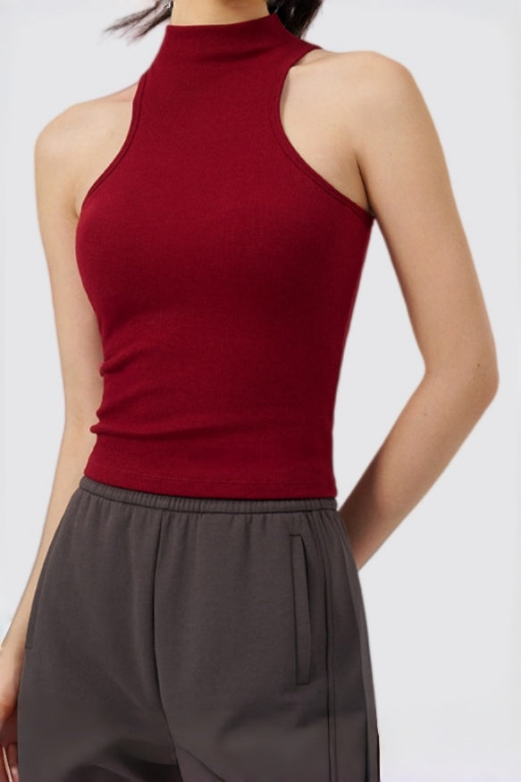 Lightweight stretch turtleneck sleeveless vest with chest pad