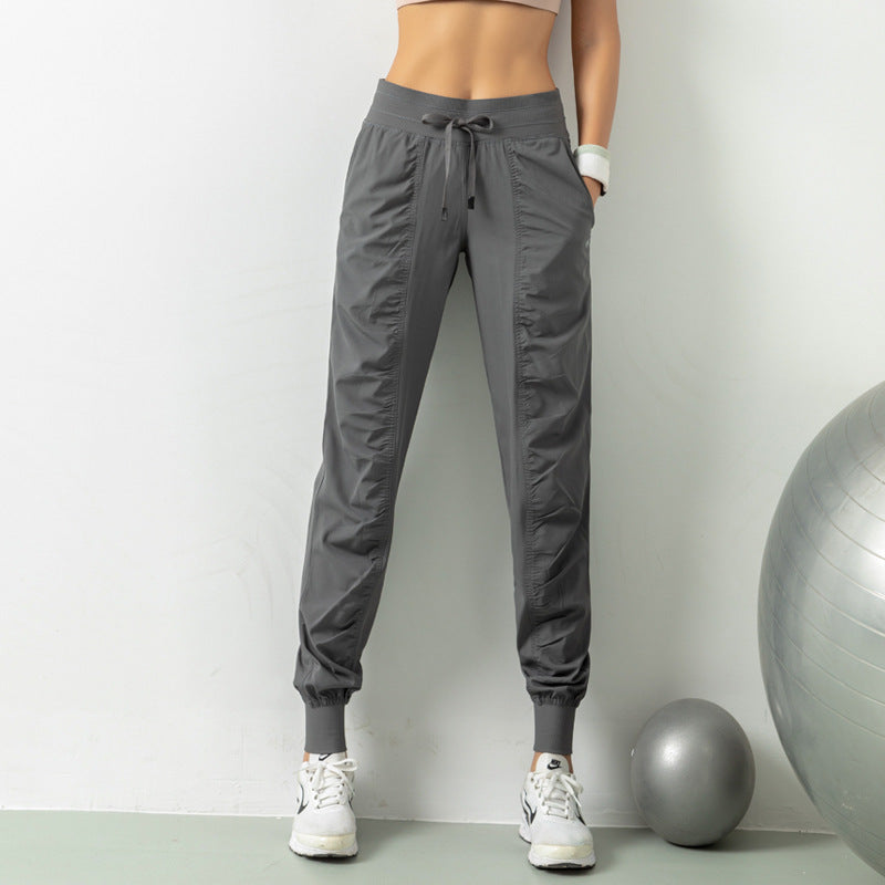 Breathable and loose cropped casual leggings