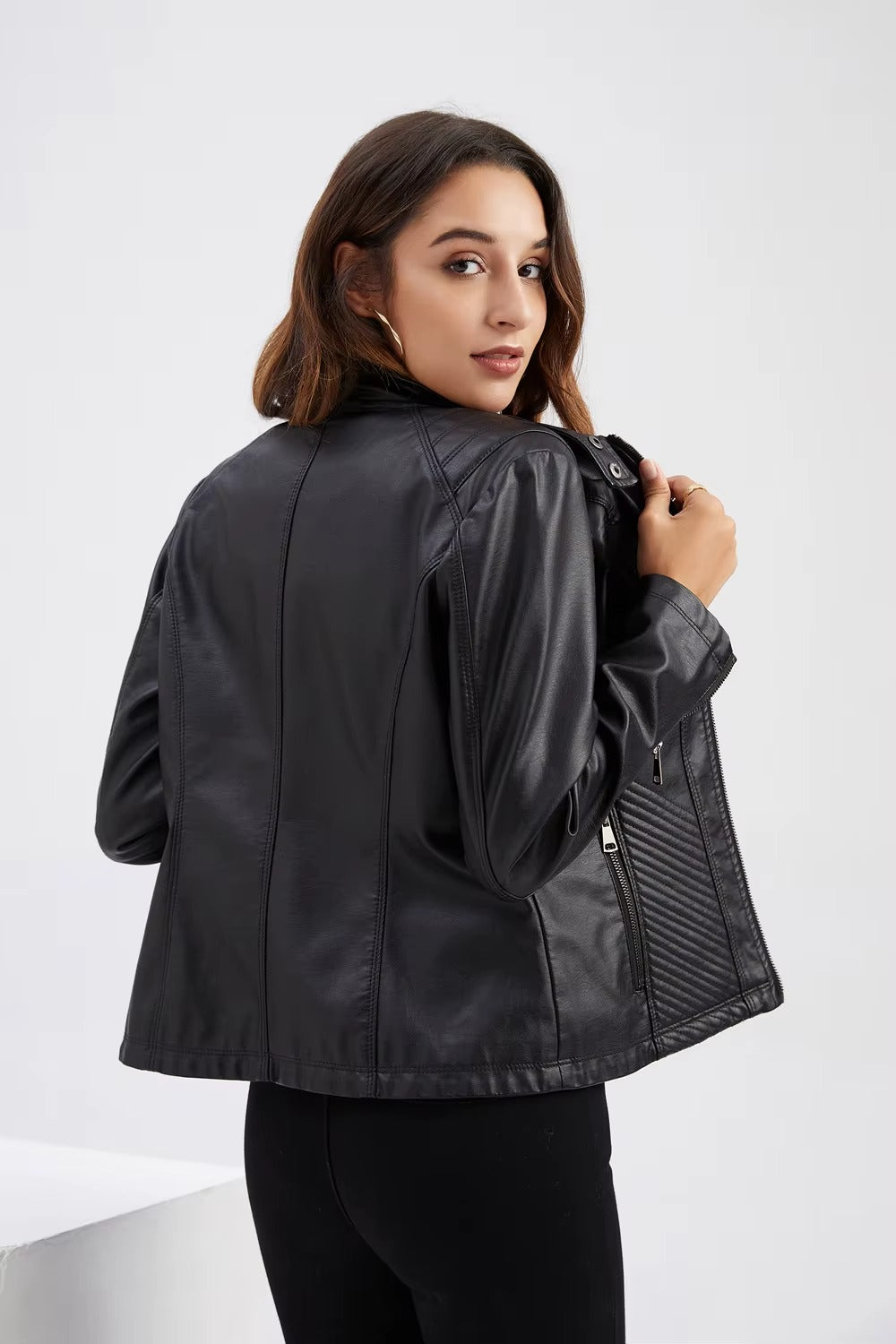 Casual Solid Round Neck Long Sleeved Classic Retro Style Leather Jacket