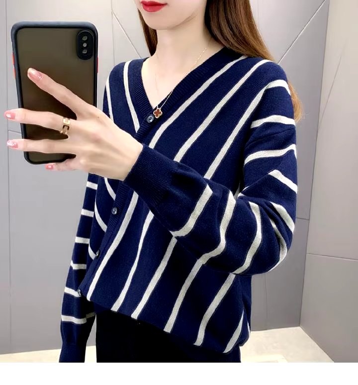 Casual Striped V-Neck Losse Knitted Pullovers Button Fashion Elegant Sweaters