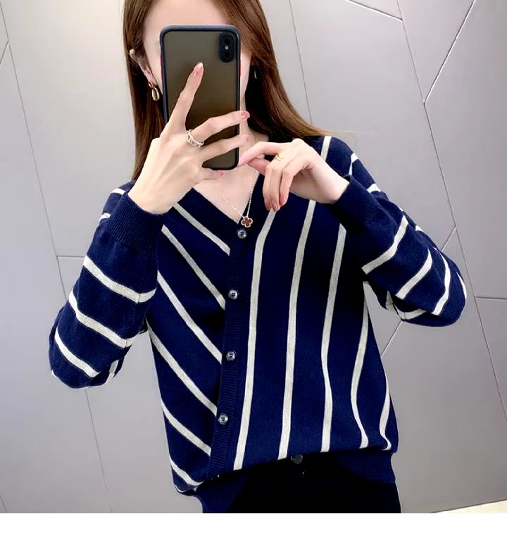 Casual Striped V-Neck Losse Knitted Pullovers Button Fashion Elegant Sweaters