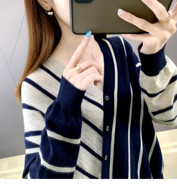 Casual Striped V-Neck Losse Knitted Pullovers Button Fashion Elegant Sweaters