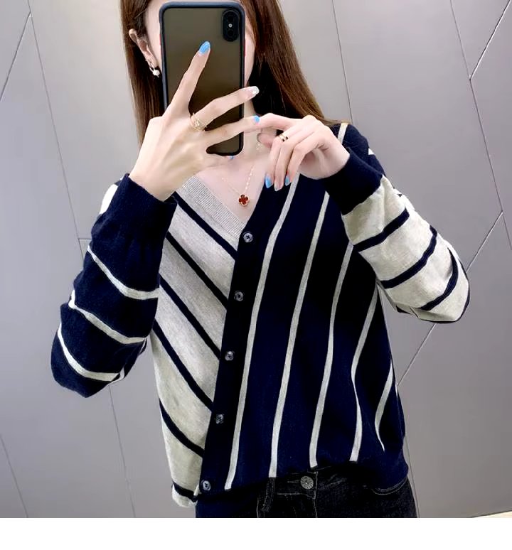 Casual Striped V-Neck Losse Knitted Pullovers Button Fashion Elegant Sweaters