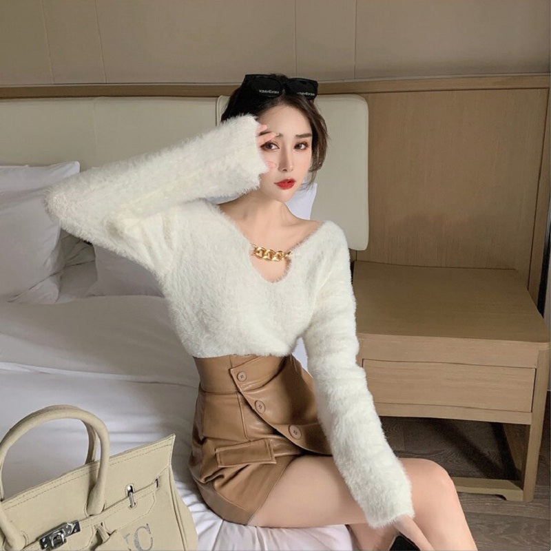 Casual V-Neck Chain Knit Long Sleeved Loose Short Sweater