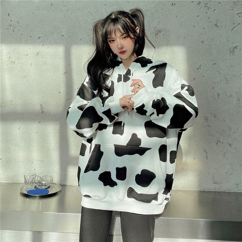 Cow Print Long-Sleeved Hooded Pullover Sweatshirt