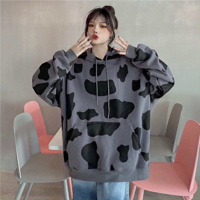 Cow Print Long-Sleeved Hooded Pullover Sweatshirt