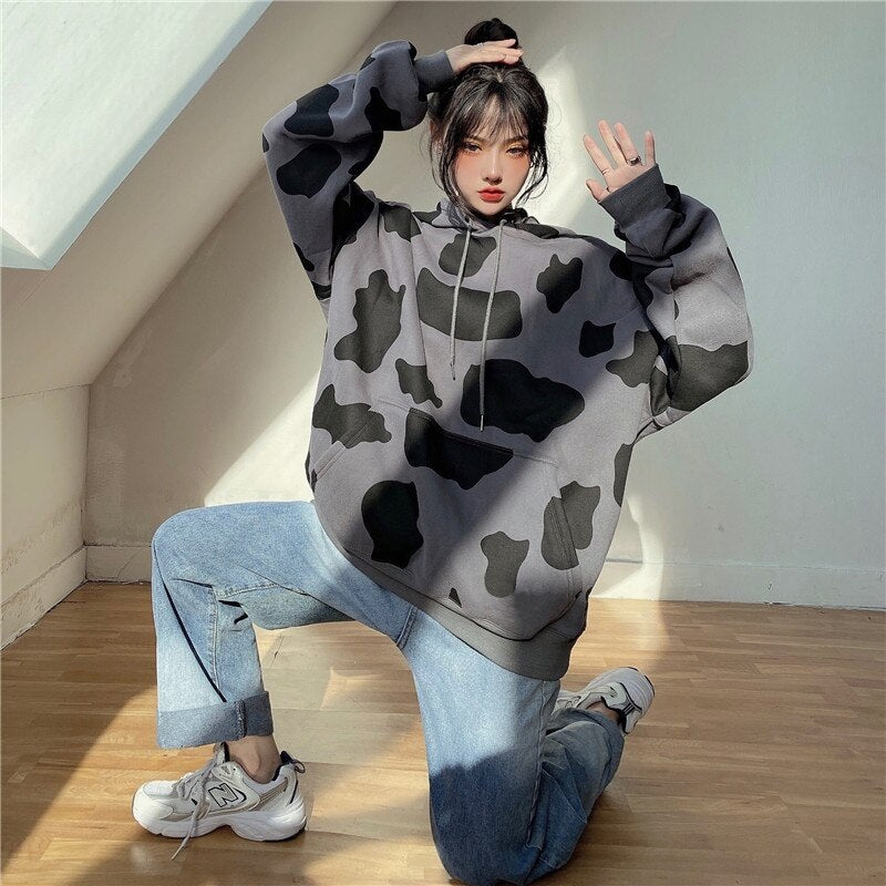 Cow Print Long-Sleeved Hooded Pullover Sweatshirt