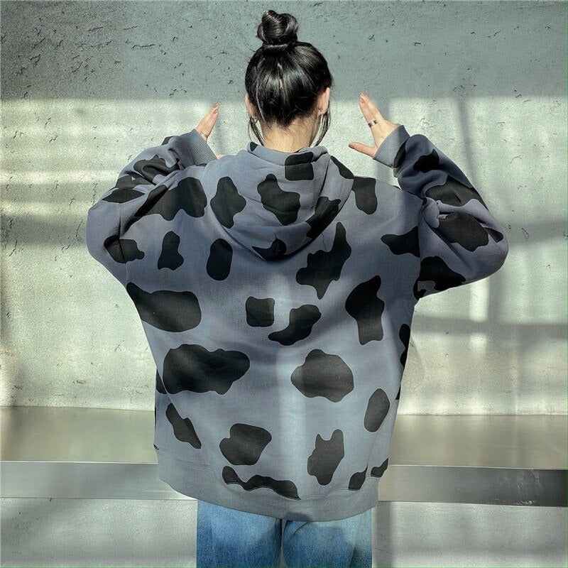 Cow Print Long-Sleeved Hooded Pullover Sweatshirt