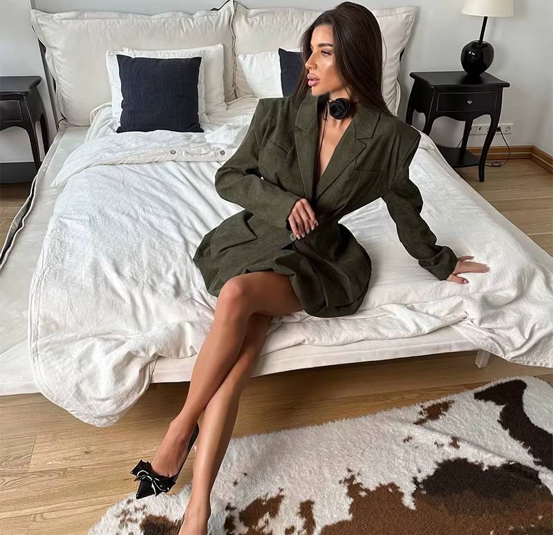 Elegant Flower Bud V-Long Sleeve Single Button Slim Blazer Mini Skirt 2 Piece Set