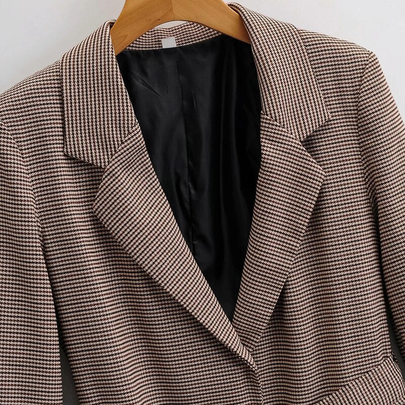 Elegant Plaid Suit Blazer With Belt