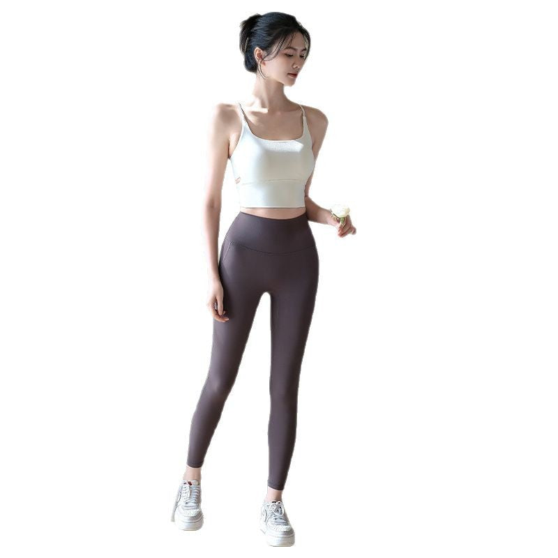 Classic slim-fitting spaghetti strap Y-line bra