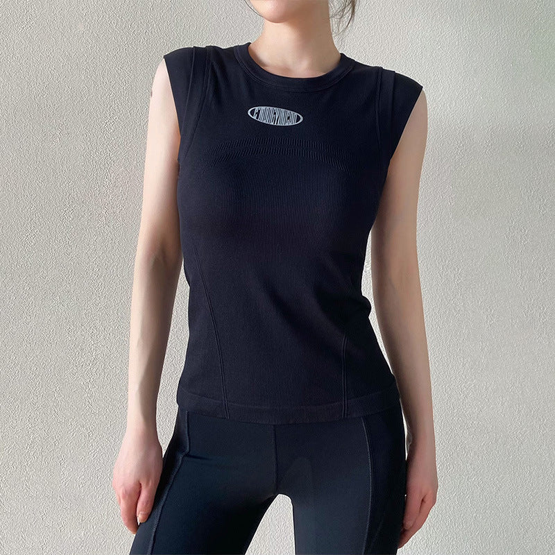 Sports vest with chest pad shockproof and convergence of accessory breasts