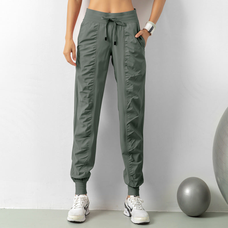Breathable and loose cropped casual leggings