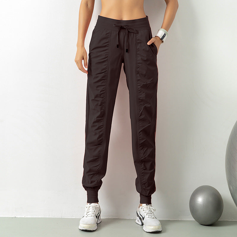 Breathable and loose cropped casual leggings