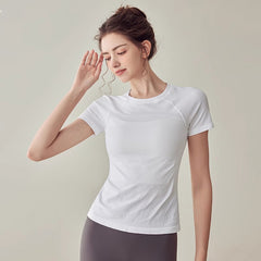 The round neck is slim, Light and light, Breathable and sporty short sleeves