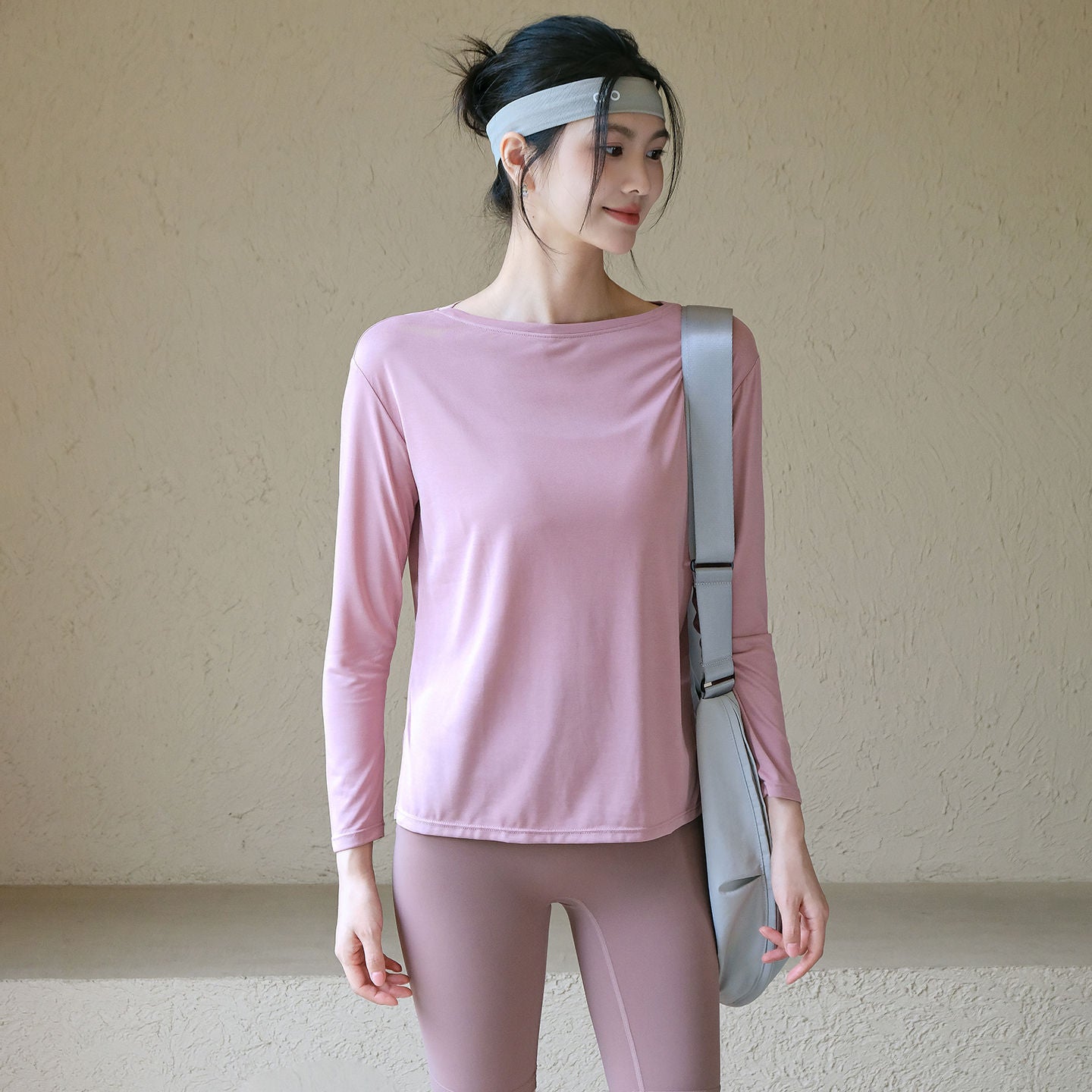 New loose, Comfortable and breathable sports T-shirt