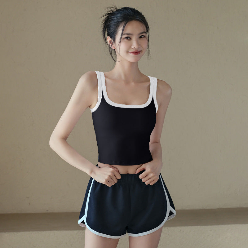 Contrasting shock-resistant bra