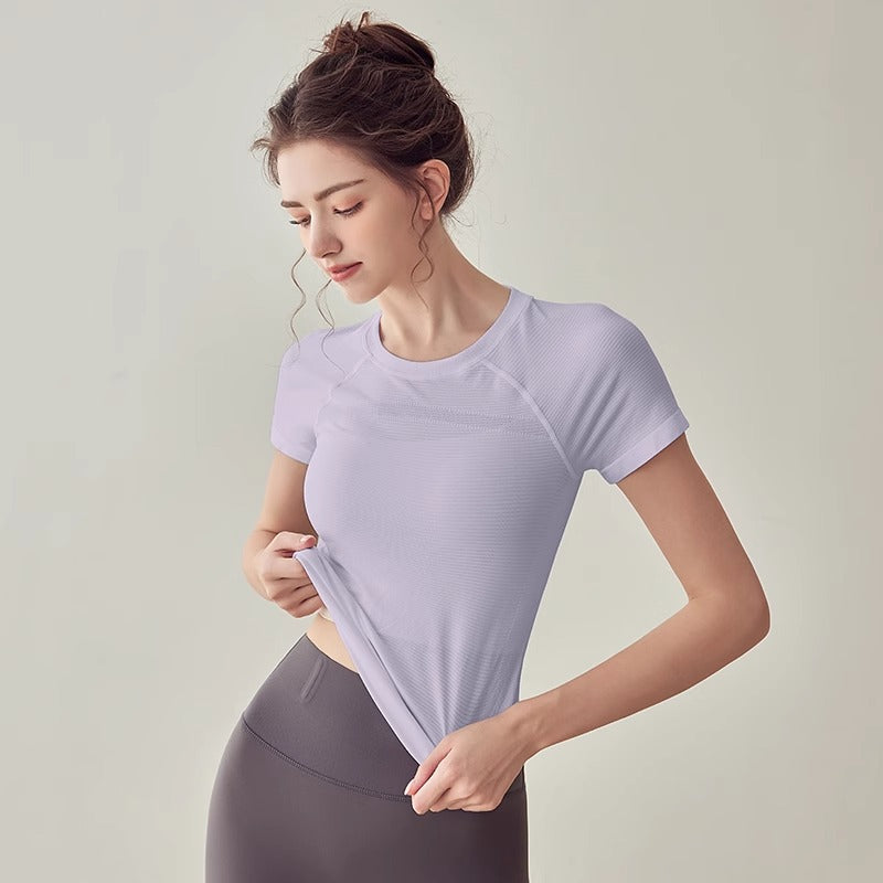The round neck is slim, Light and light, Breathable and sporty short sleeves