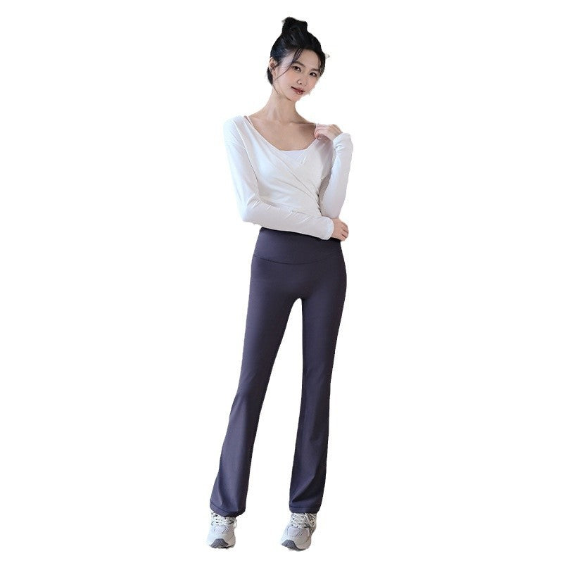 Nude hip lifting and slightly flared yoga pants